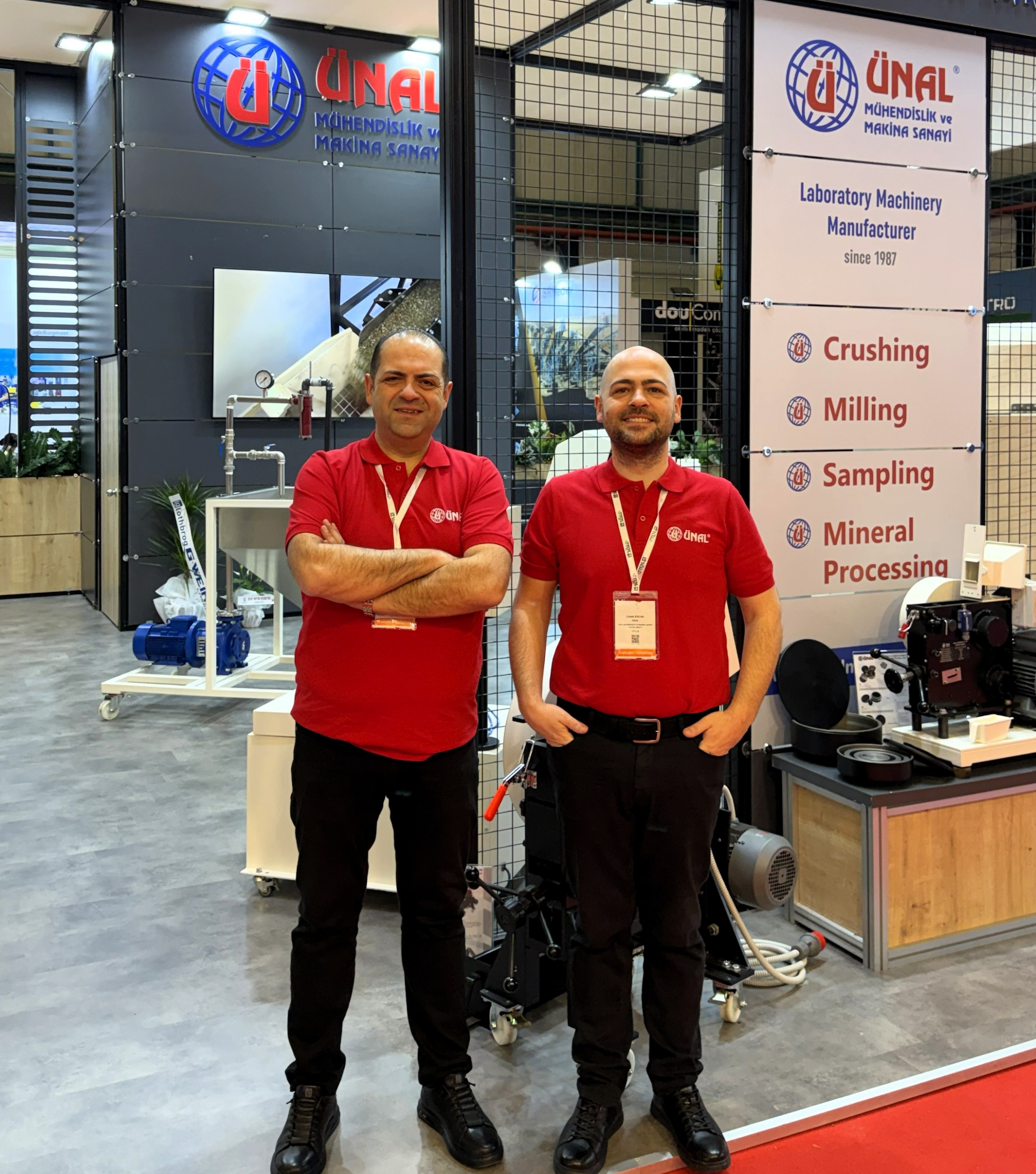 Tho owners of unal company in izmir turkiye. Cihan unal and Efecan Unal. Engineer Brothers.